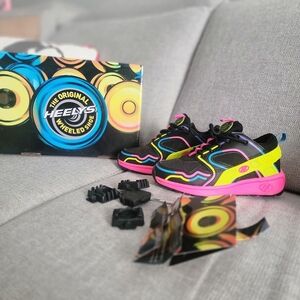 Heelys Kids' Neon Black Sneakers